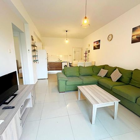 Quitet Two Bedroom Apartment With Private Garden Lukomorye D2 Karavas  外观 照片