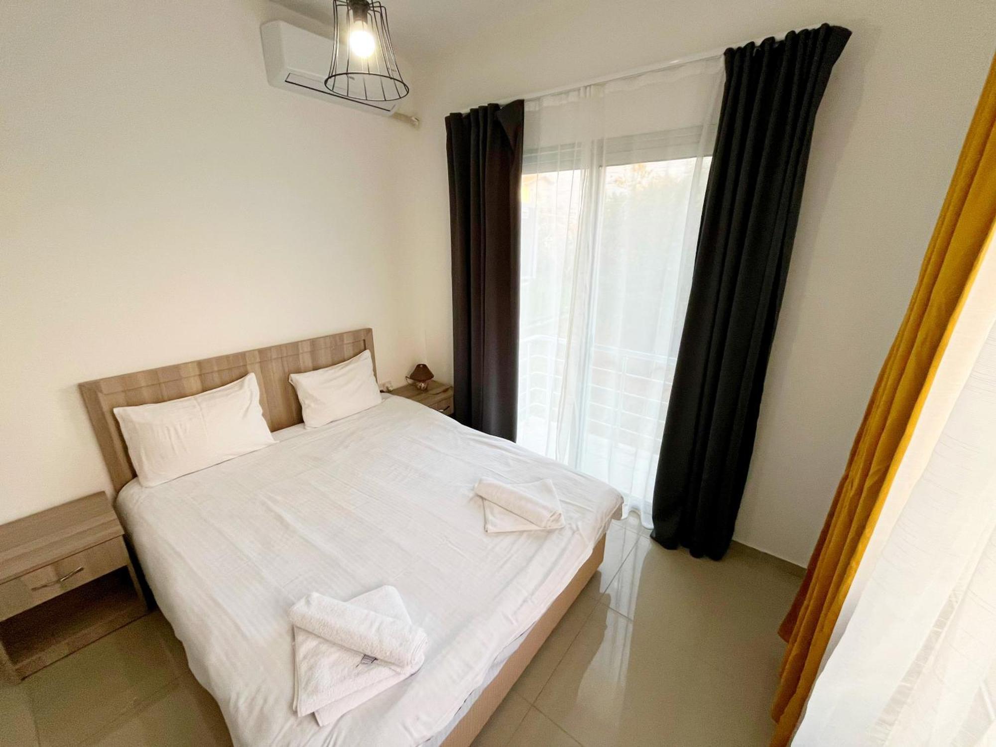 Quitet Two Bedroom Apartment With Private Garden Lukomorye D2 Karavas  外观 照片